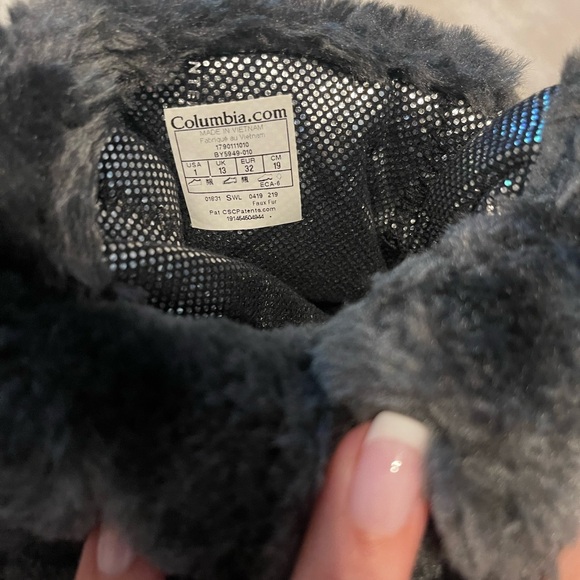 Columbia kids minx lined black mid waterproof snow boot winter size 1 - Picture 2 of 7